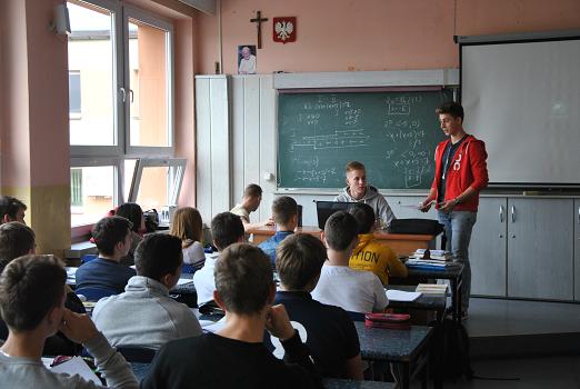 Uczniowie wodzisławskiego ZST nakręcili film w ramach projektu „Rozwój ma wiele twarzy” , materiały prasowe ZST